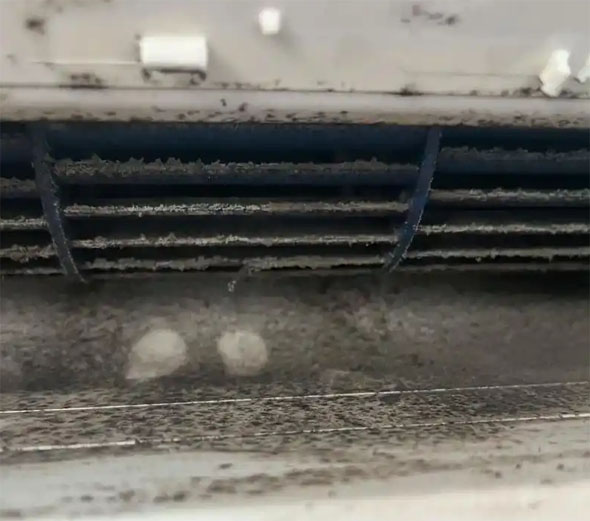 肇州空调吹的风有股烧焦味是怎么回事